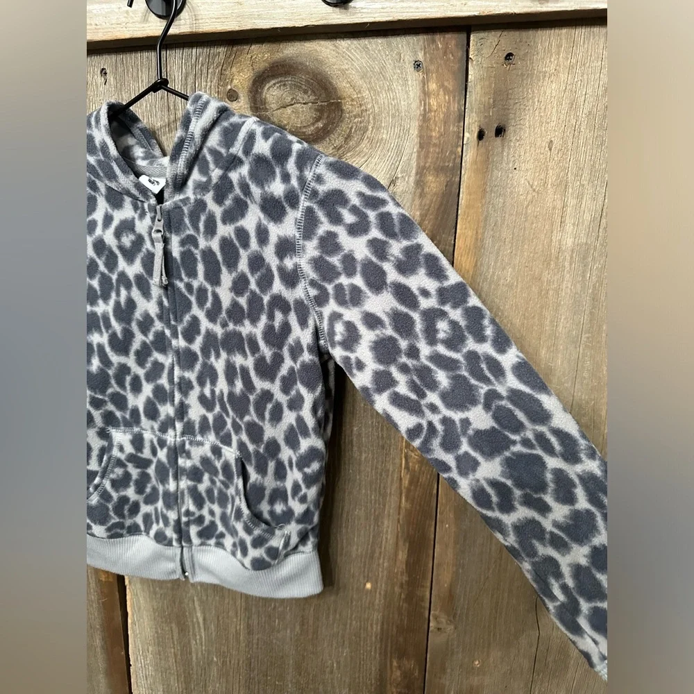 Old Navy Girls Micro Fleece Full Zip Hoodie in Leopard Gray Print Size Small 6 7